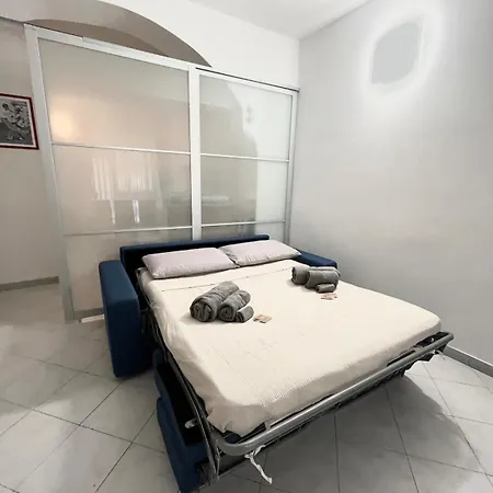 Modern With Wi-fi Apartment *